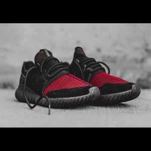 Adidas Tubular Radial (NWOT)